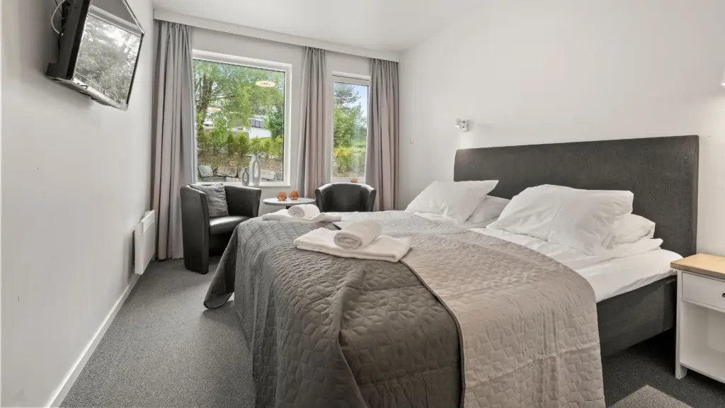 Standard dobbeltrom, Kinn Hotell - kinnhotell.no